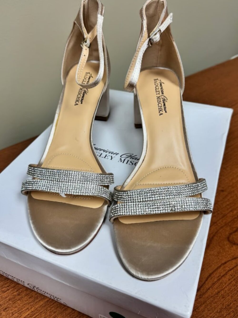 New! Badgley Mischka Ingrid Heels, Size 10